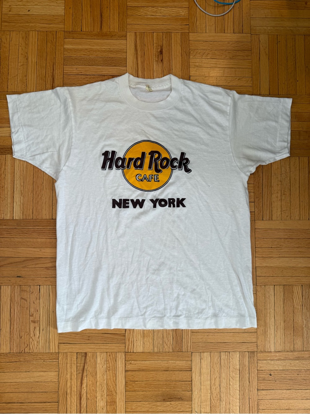 Vintage 80s single stitch Hard Rock Cafe New York White Graphic T-Shirt